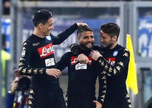 >>>ANSA/ Calcio: Napoli blinda 3/o posto, respinto assalto Lazio