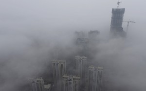 smog-skyscrapers_2834586k